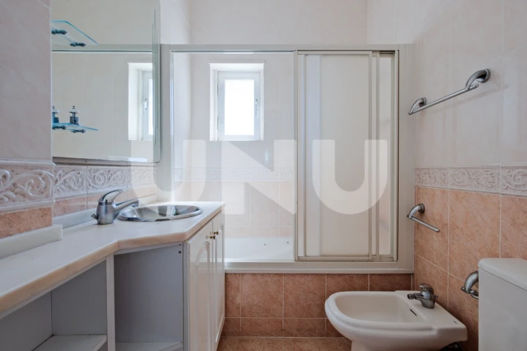 Apartamento T3 para Venda em Rio de Mouro Foto 22