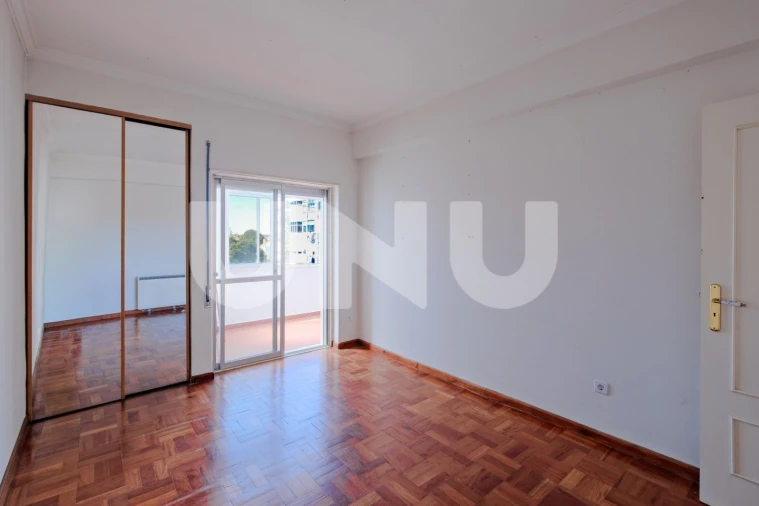 Apartamento T3 para Venda em Rio de Mouro Foto 29