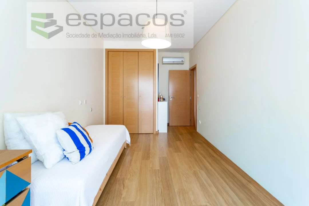 Apartamento T3 para Venda em Santa Iria de Azoia, São João da Talha e Bobadela Foto 16