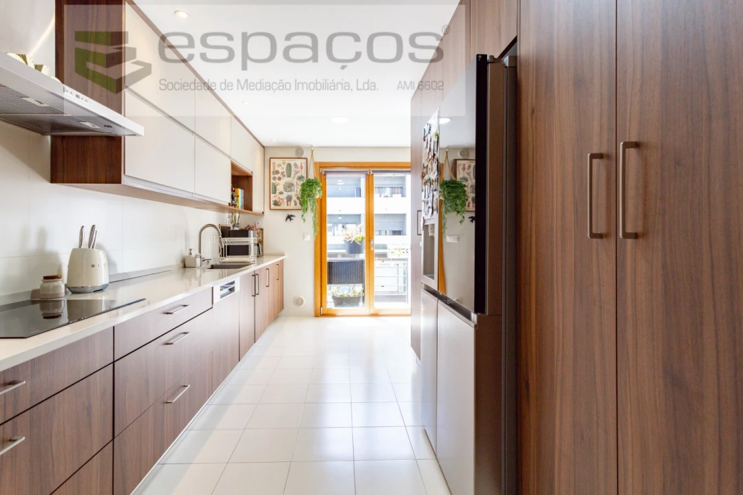 Apartamento T3 para Venda em Santa Iria de Azoia, São João da Talha e Bobadela Foto 2