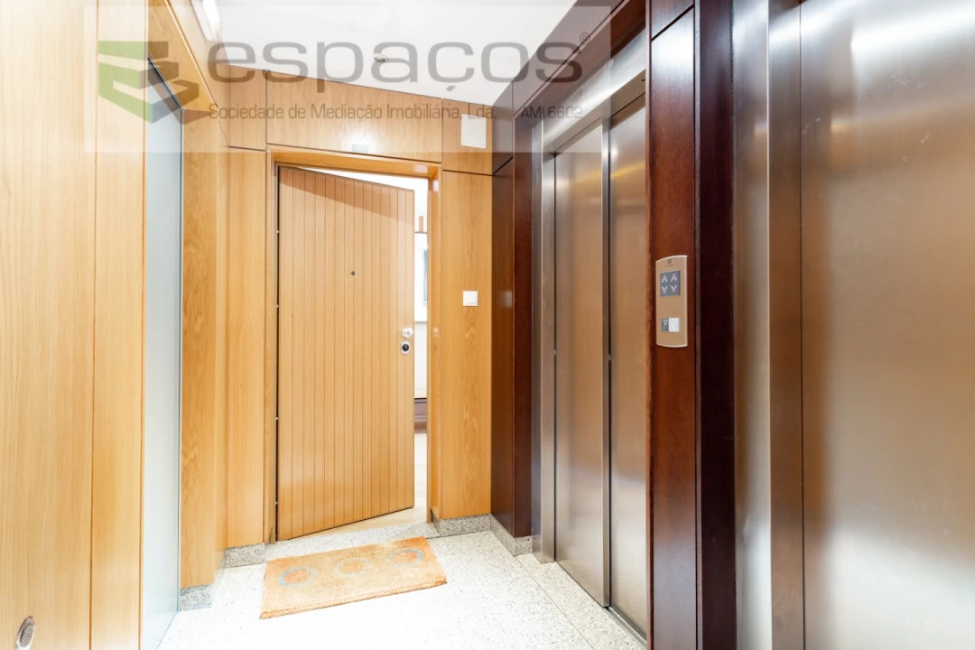 Apartamento T3 para Venda em Santa Iria de Azoia, São João da Talha e Bobadela Foto 26