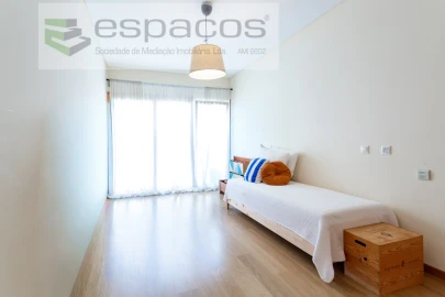 Apartamento T3 para Venda em Santa Iria de Azoia, São João da Talha e Bobadela