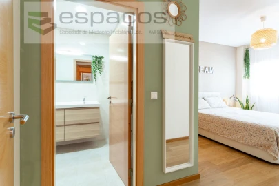 Apartamento T3 para Venda em Santa Iria de Azoia, São João da Talha e Bobadela