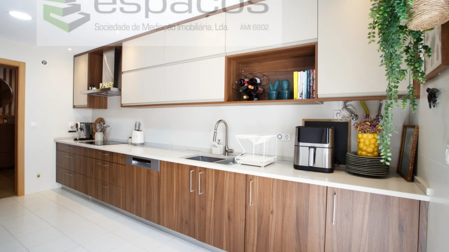 Apartamento T3 para Venda em Santa Iria de Azoia, São João da Talha e Bobadela
