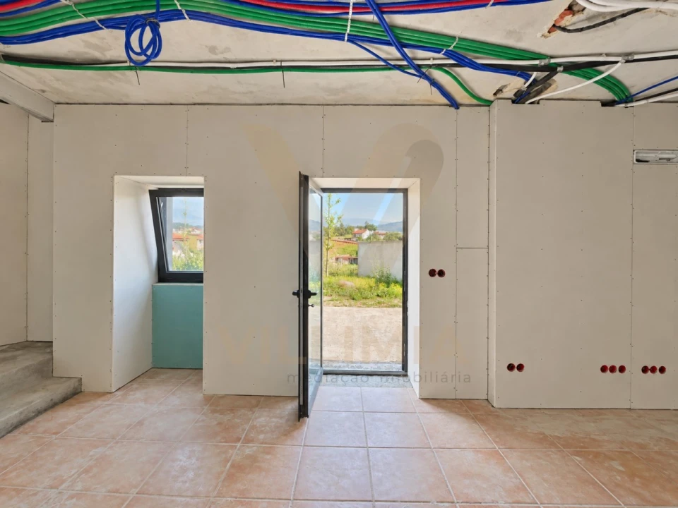 Moradia T3 para Venda em Fontão Foto 4