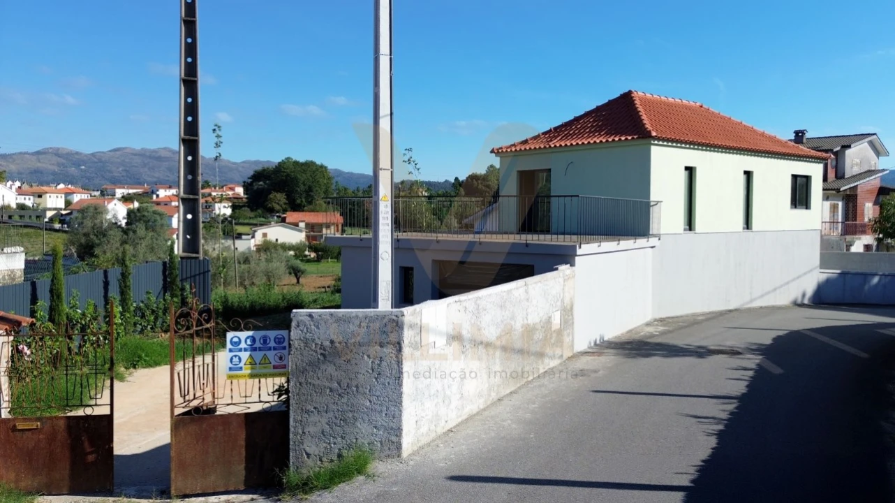 Moradia T3 para Venda em Fontão Foto 36