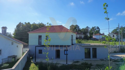 Moradia T3 para Venda em Fontão