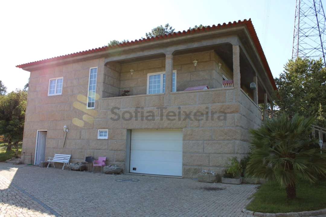 Moradia T3 para Venda em Avessadas e Rosém Foto 6