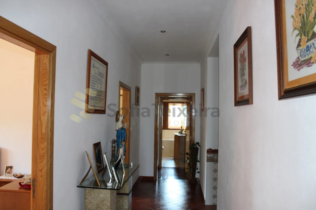 Moradia T3 para Venda em Avessadas e Rosém Foto 33