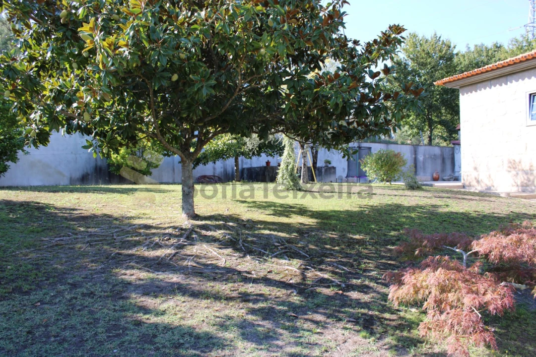 Moradia T3 para Venda em Avessadas e Rosém Foto 47