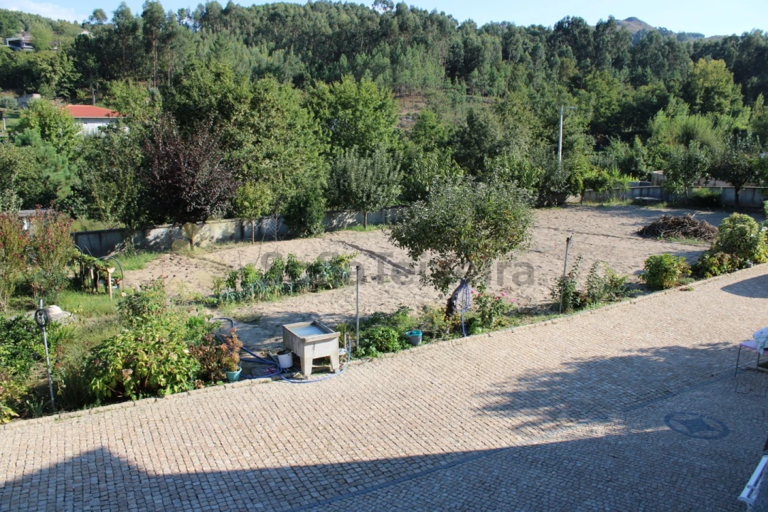 Moradia T3 para Venda em Avessadas e Rosém Foto 51
