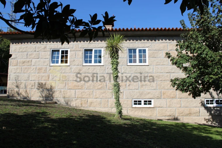 Moradia T3 para Venda em Avessadas e Rosém Foto 11