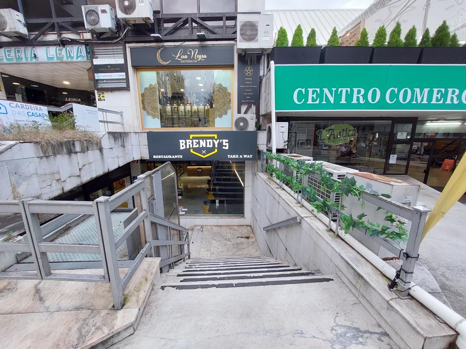 Loja para Venda em Leiria, Pousos, Barreira e Cortes Foto 2