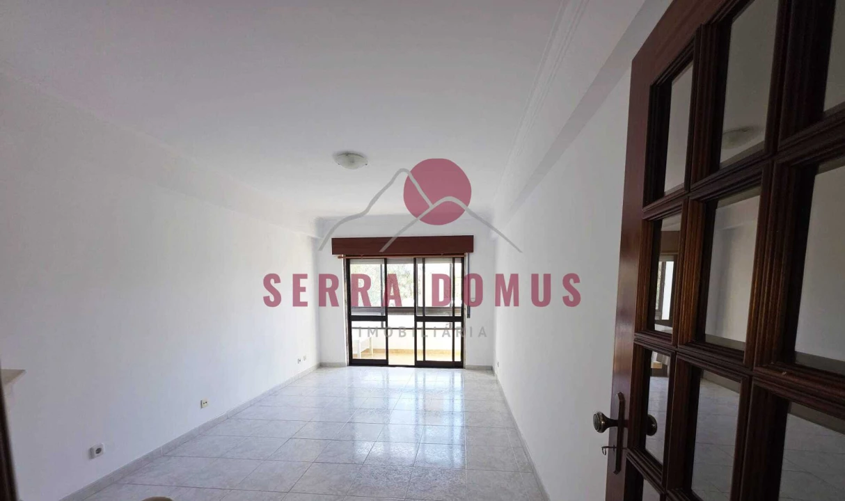 Apartamento T3 para Venda em Algueirão-Mem Martins Foto 1