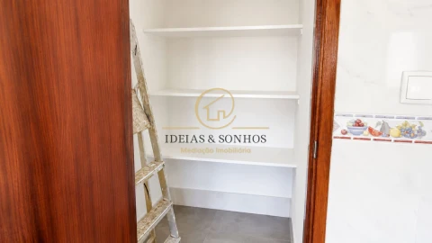 Apartamento T3 para Venda em Corroios