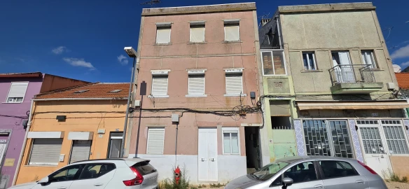 Apartamento T2 para Venda em Campolide