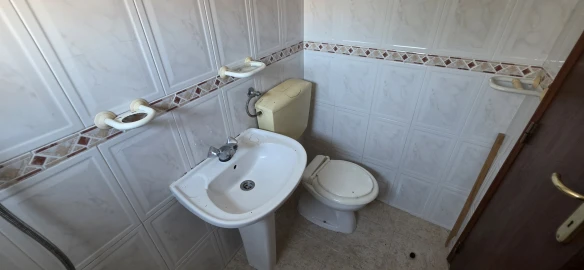Apartamento T2 para Venda em Campolide