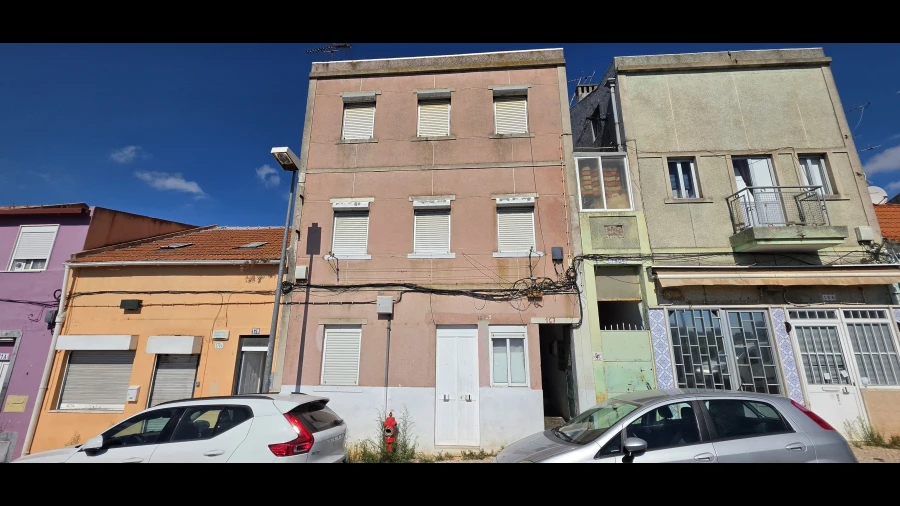Apartamento T2 para Venda em Campolide