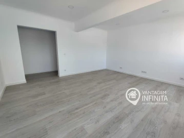 Apartamento T3 para Venda em Almada, Cova da Piedade, Pragal e Cacilhas