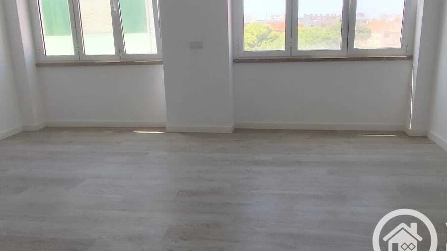 Apartamento T3 para Venda em Almada, Cova da Piedade, Pragal e Cacilhas
