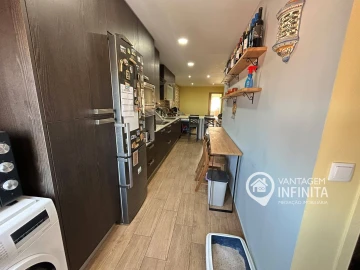 Apartamento T3 para Venda em Laranjeiro e Feijó