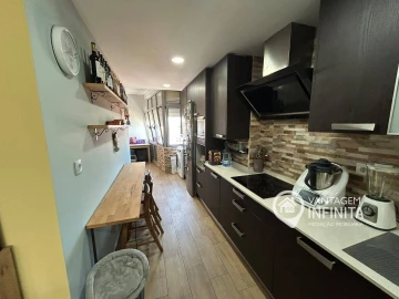 Apartamento T3 para Venda em Laranjeiro e Feijó