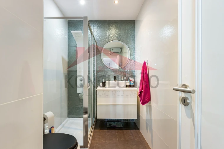 Apartamento T3 para Venda em Póvoa de Santa Iria e Forte da Casa Foto 13