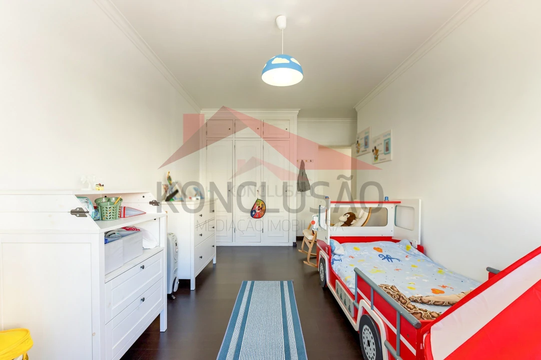 Apartamento T3 para Venda em Póvoa de Santa Iria e Forte da Casa Foto 17