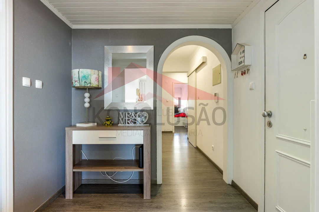 Apartamento T3 para Venda em Póvoa de Santa Iria e Forte da Casa Foto 8