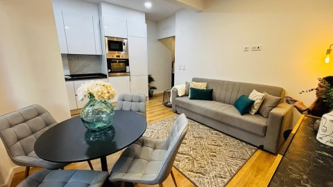Apartamento T2 para Venda em Benfica