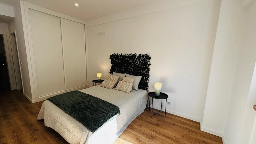 Apartamento T2 para Venda em Benfica Foto 16