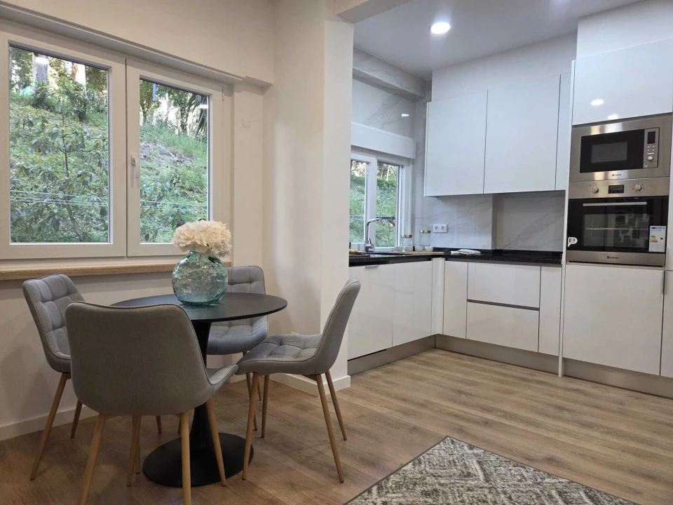 Apartamento T2 para Venda em Benfica Foto 6