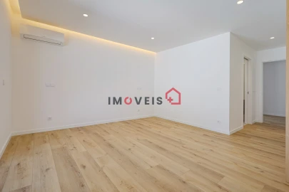 Moradia T4 para Venda em Milagres