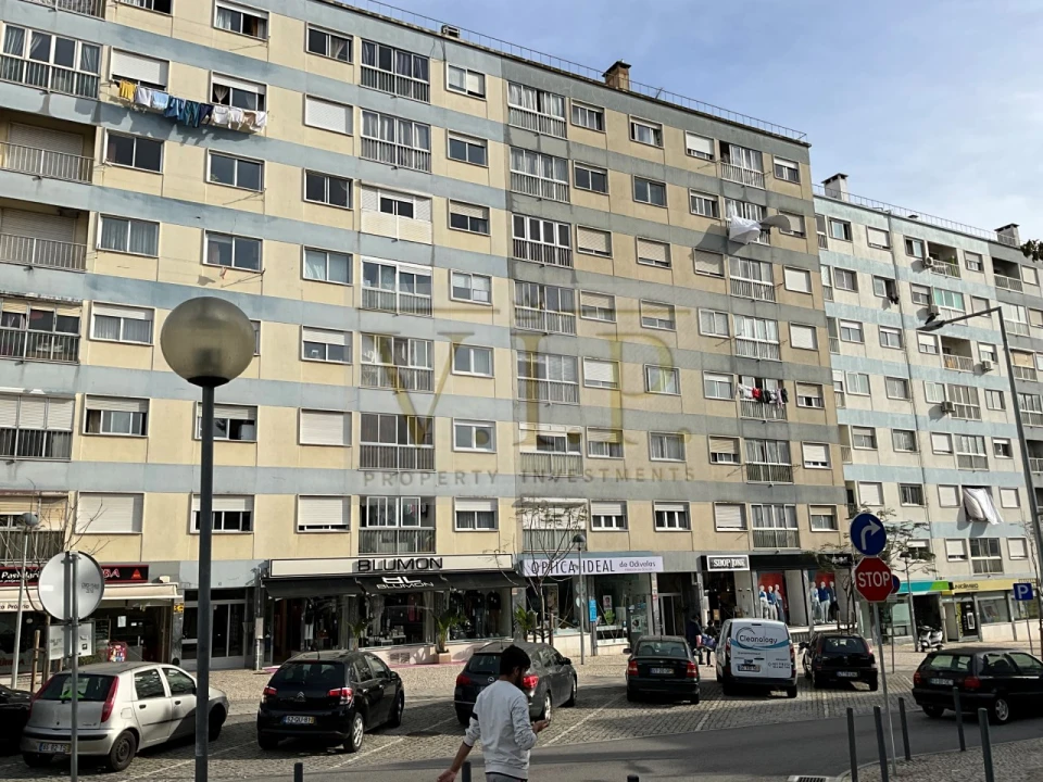 Apartamento T2 para Venda em Odivelas Foto 1