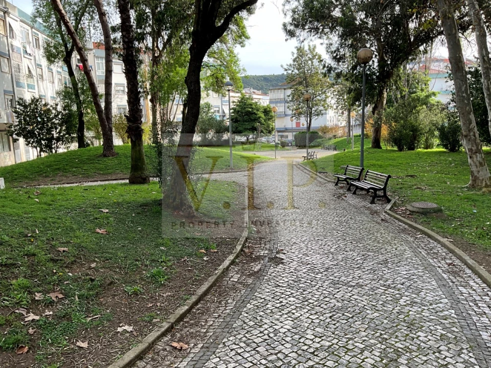 Apartamento T2 para Venda em Odivelas Foto 6