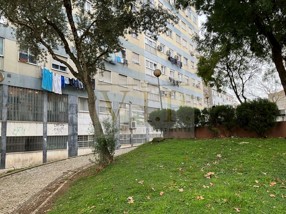 Apartamento T2 para Venda em Odivelas Foto 7