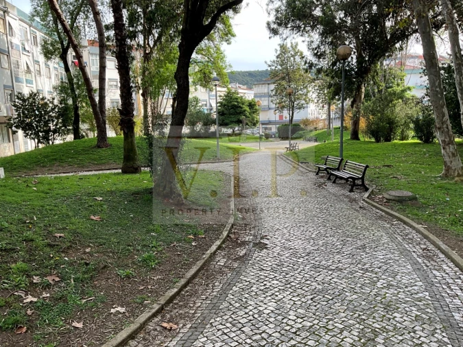 Apartamento T2 para Venda em Odivelas Foto 6