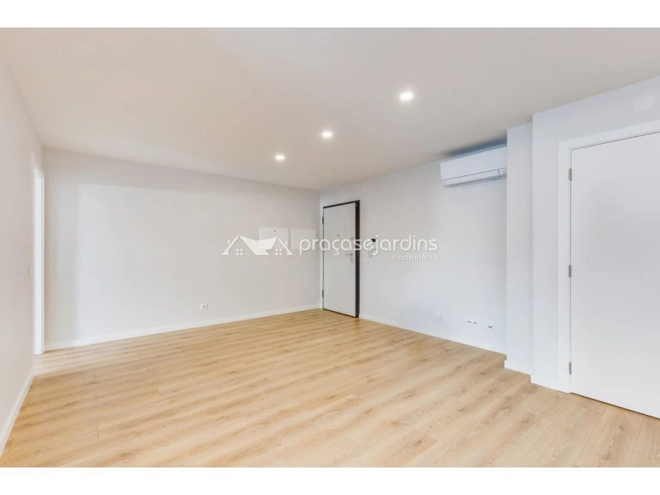Apartamento T2 para Venda em Marrazes e Barosa Foto 16