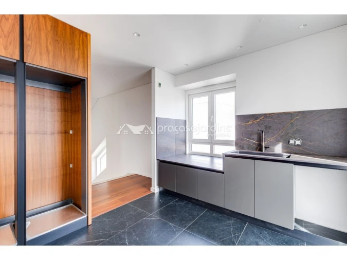 Apartamento T3 para Venda em Leiria, Pousos, Barreira e Cortes Foto 12