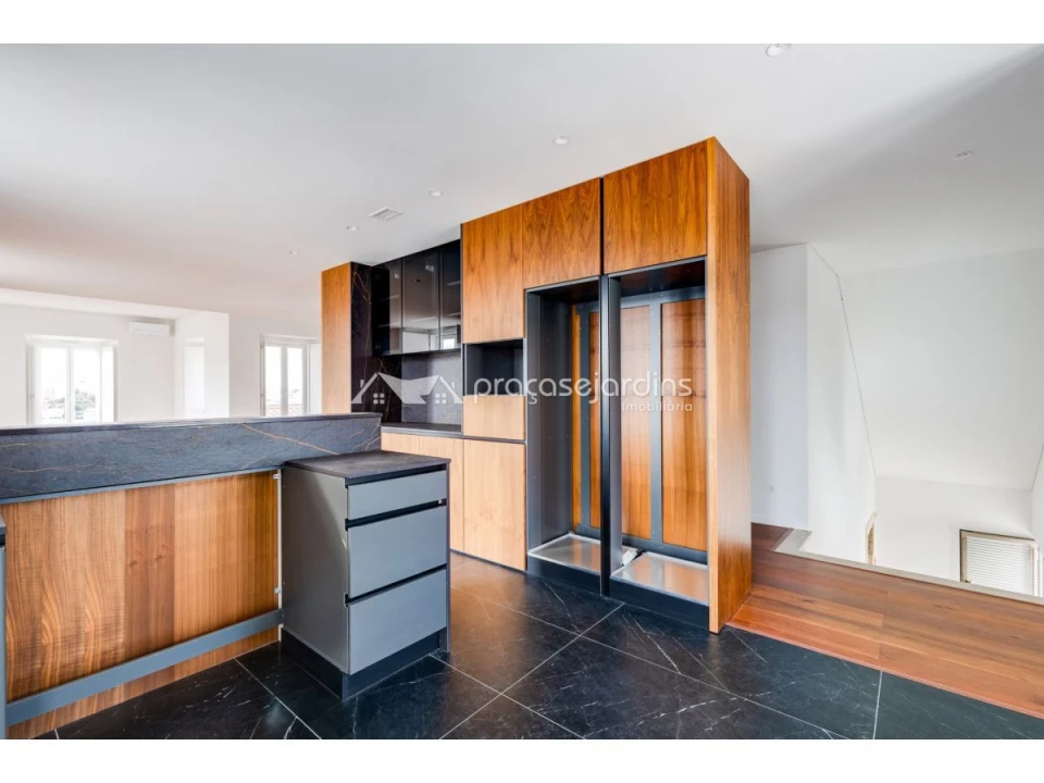 Apartamento T3 para Venda em Leiria, Pousos, Barreira e Cortes Foto 13