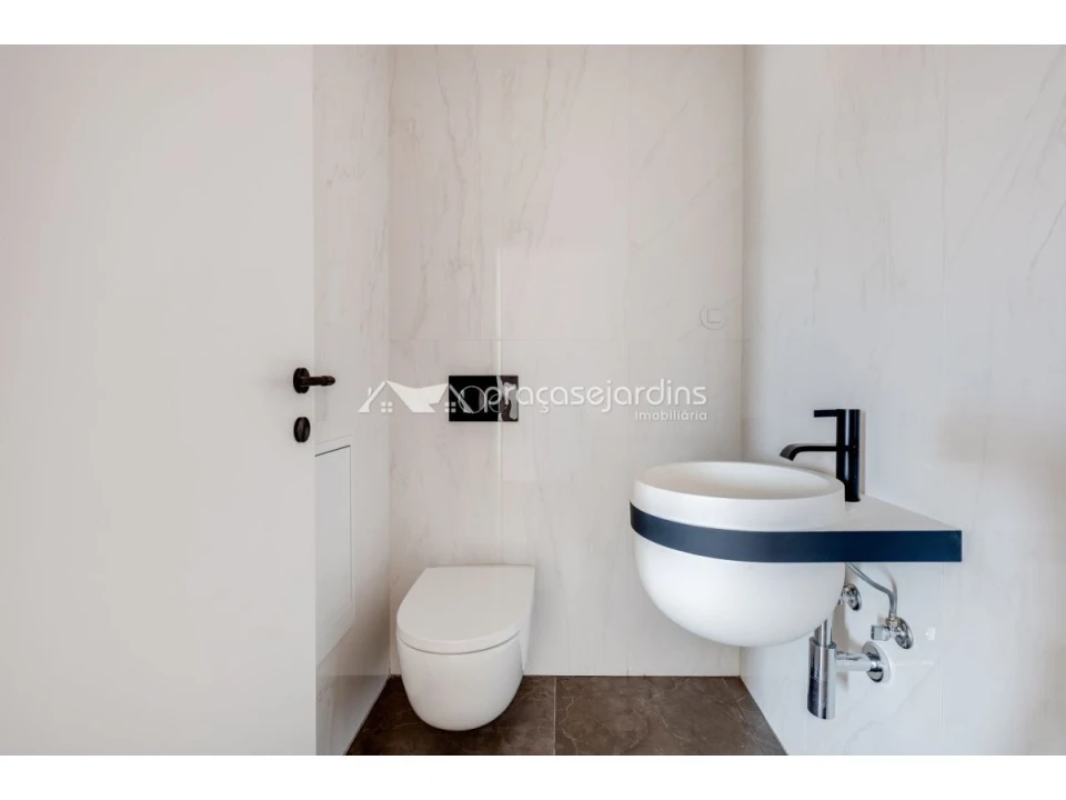 Apartamento T3 para Venda em Leiria, Pousos, Barreira e Cortes Foto 16
