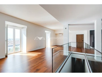 Apartamento T4 para Venda em Leiria, Pousos, Barreira e Cortes