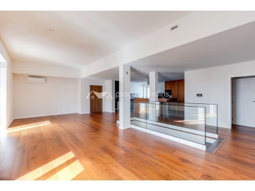 Apartamento T4 para Venda em Leiria, Pousos, Barreira e Cortes