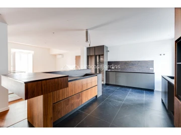 Apartamento T4 para Venda em Leiria, Pousos, Barreira e Cortes