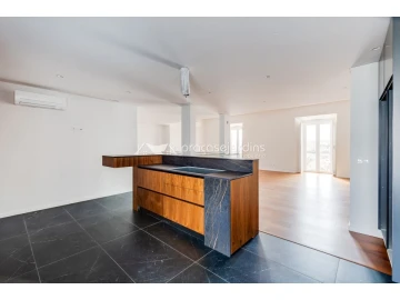 Apartamento T4 para Venda em Leiria, Pousos, Barreira e Cortes