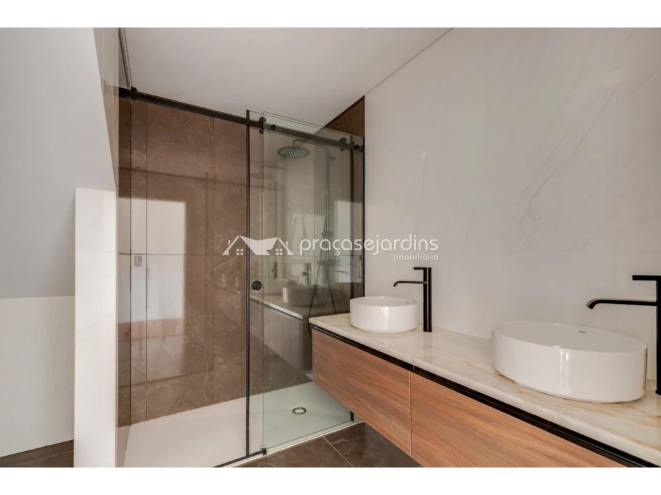 Apartamento T4 para Venda em Leiria, Pousos, Barreira e Cortes Foto 20
