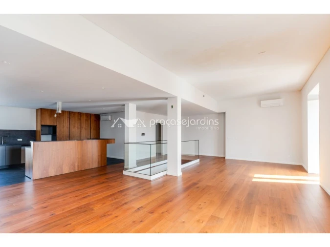 Apartamento T4 para Venda em Leiria, Pousos, Barreira e Cortes Foto 3