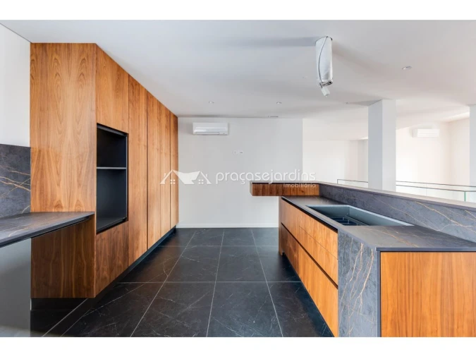 Apartamento T4 para Venda em Leiria, Pousos, Barreira e Cortes Foto 10