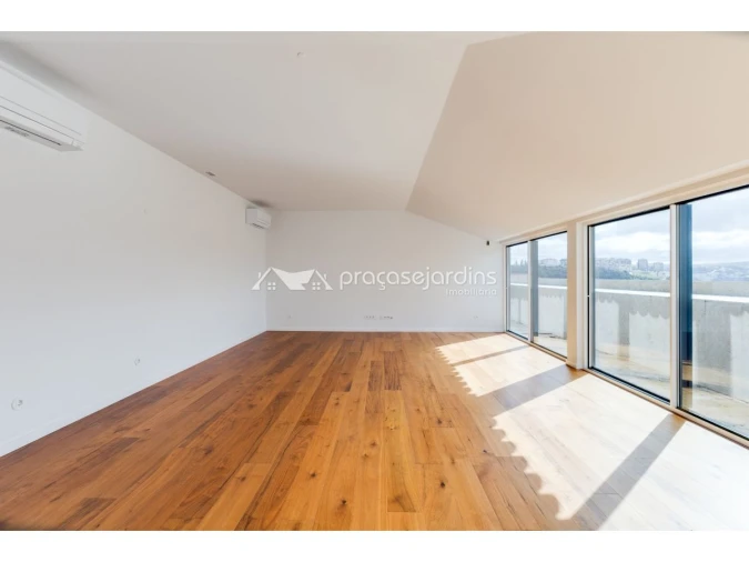 Apartamento T3 para Venda em Leiria, Pousos, Barreira e Cortes Foto 13