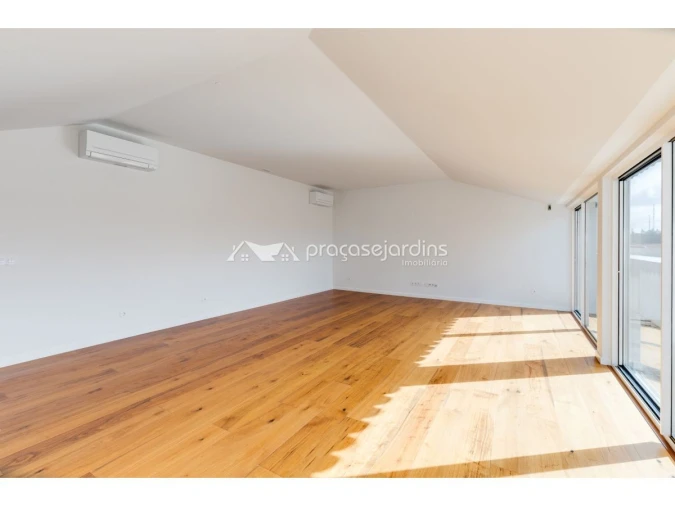 Apartamento T3 para Venda em Leiria, Pousos, Barreira e Cortes Foto 14
